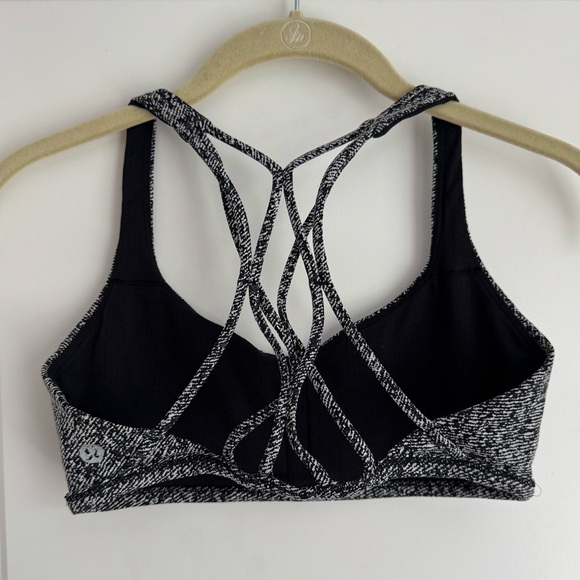 Lululemon Free To Be Serene Bra Power Luxtreme Denim Twill Black White Size 6 - Picture 8 of 9